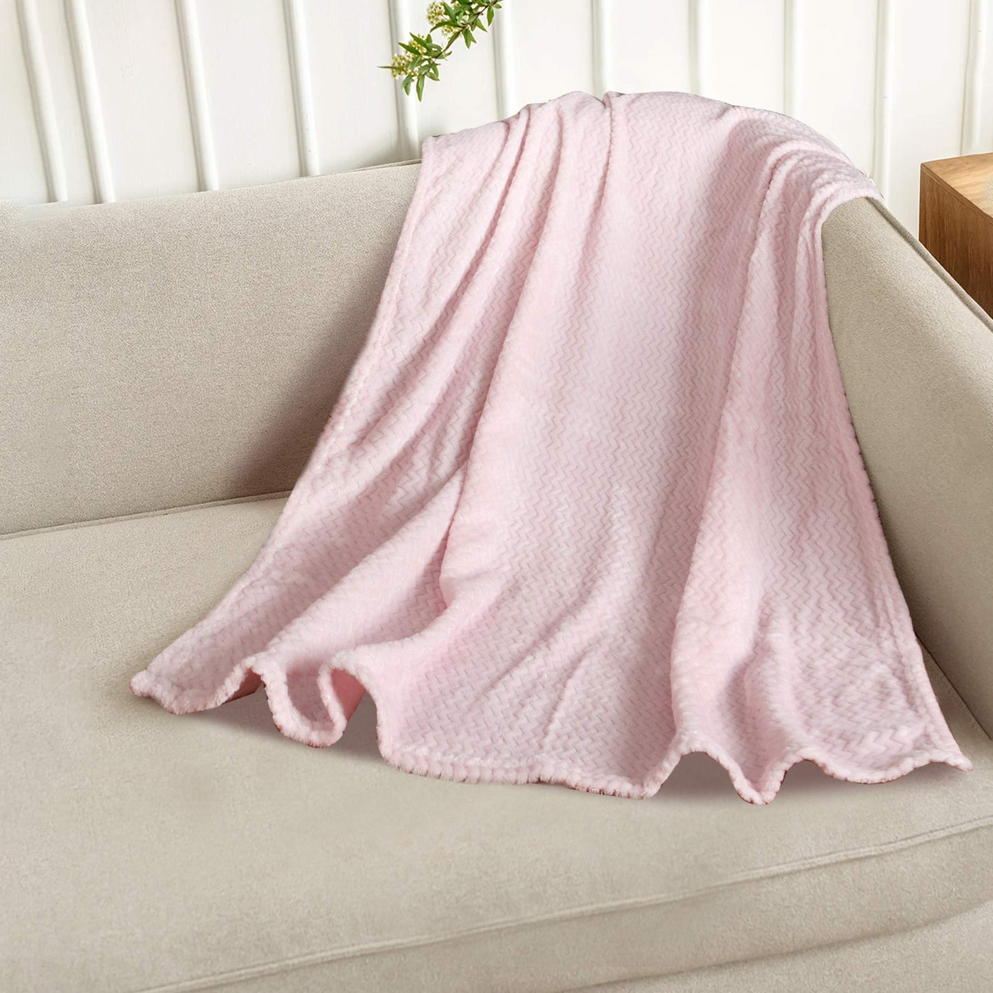 Zigzag Embossed Fleece Blankets