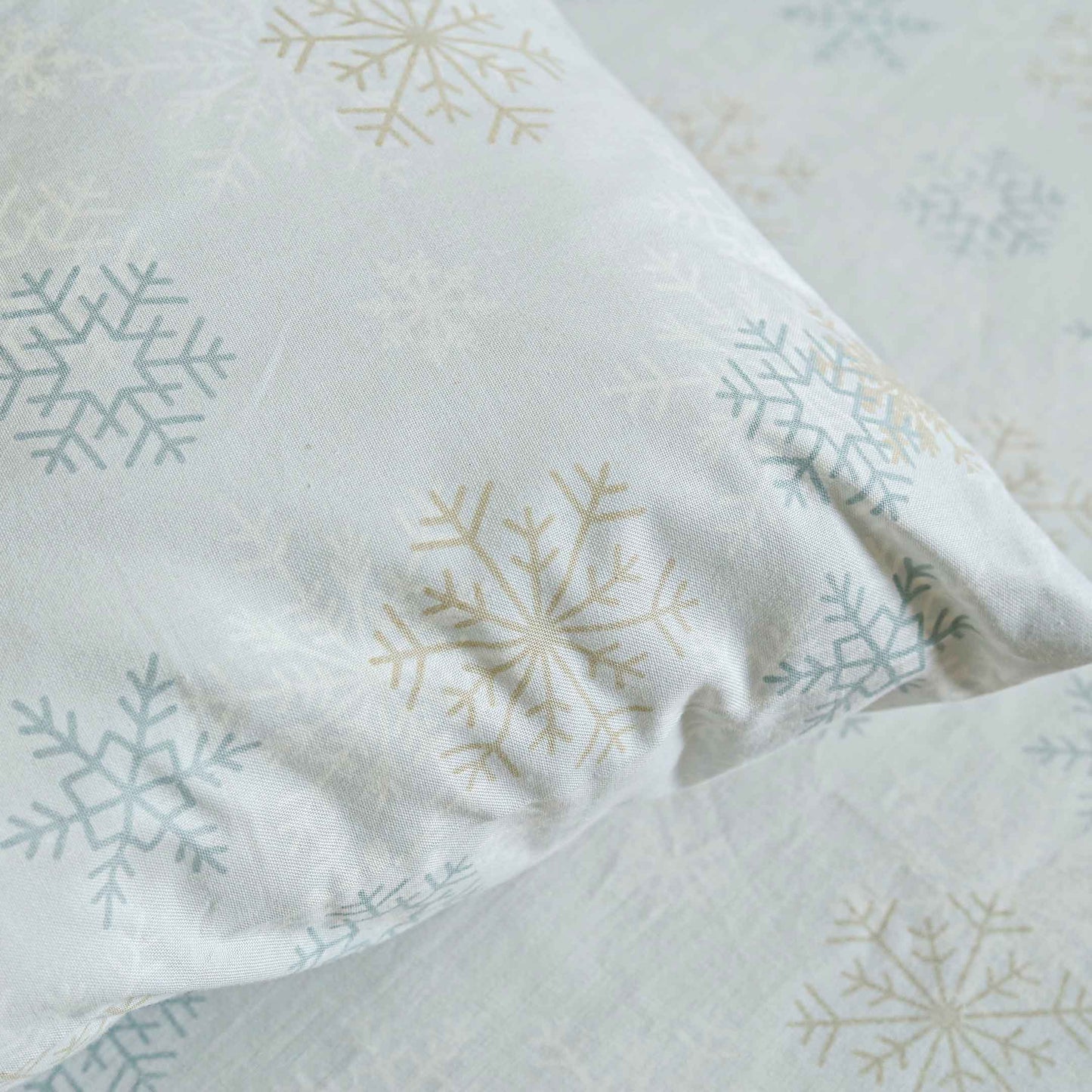 Grey Snowflakes Bedsheet & Pillow