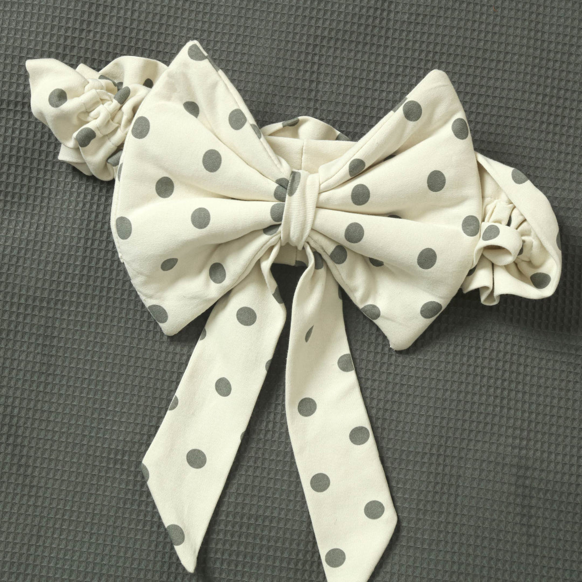 Polka Dot  2-in-1 Carry Nest and Wrapping Sheet