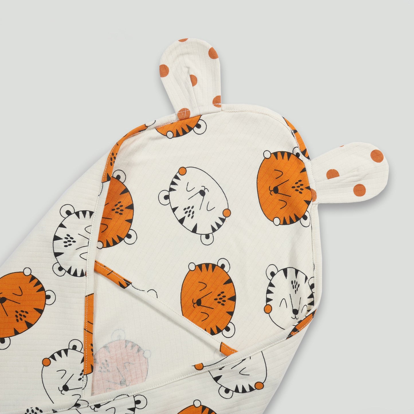 Sleepy Cub Wrapping Sheet