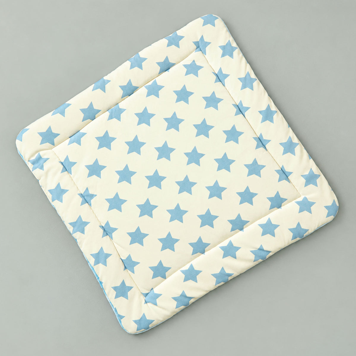 Star Snuggle 2-in-1 Carry Nest and Wrapping Sheet