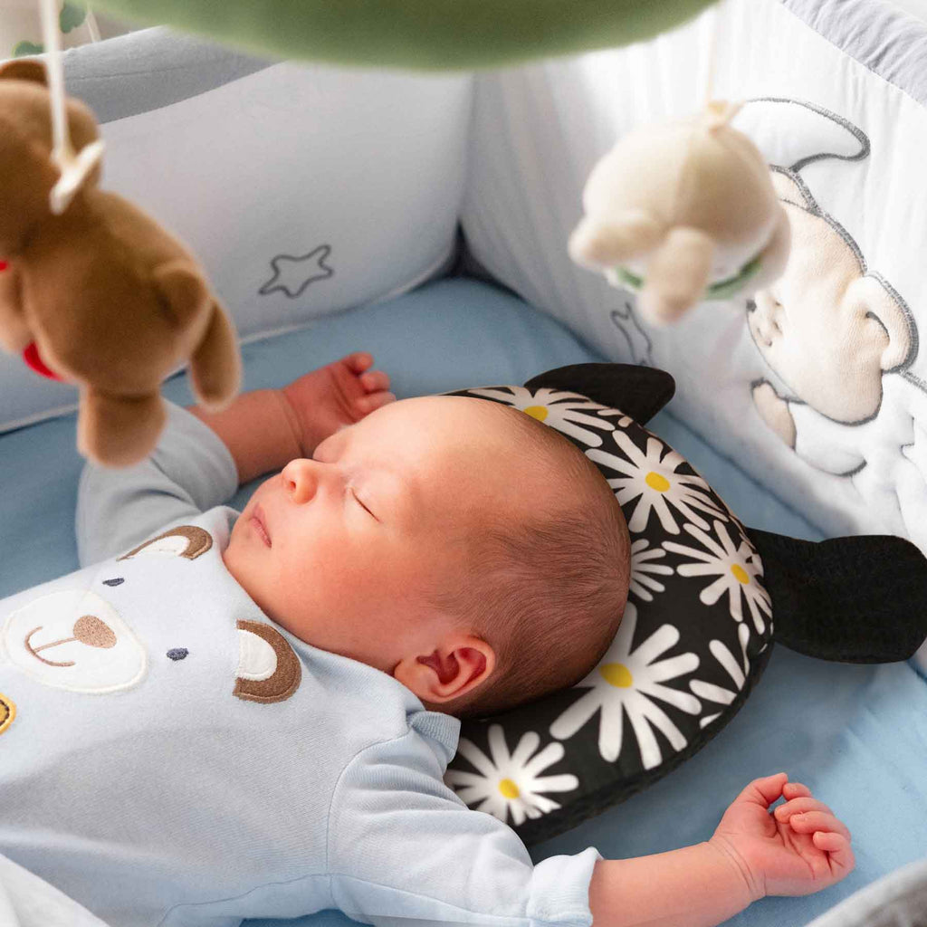 daisy flower head shaping cushion